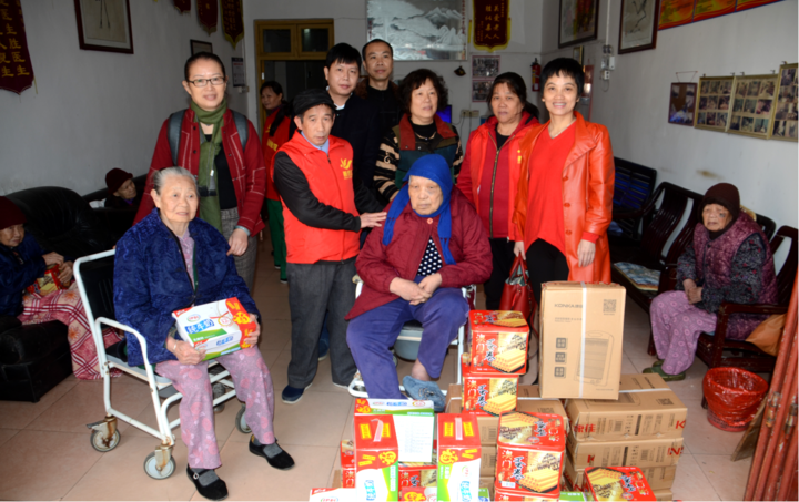 ZCET Spreads Warmth and Care at Local Nursing Home